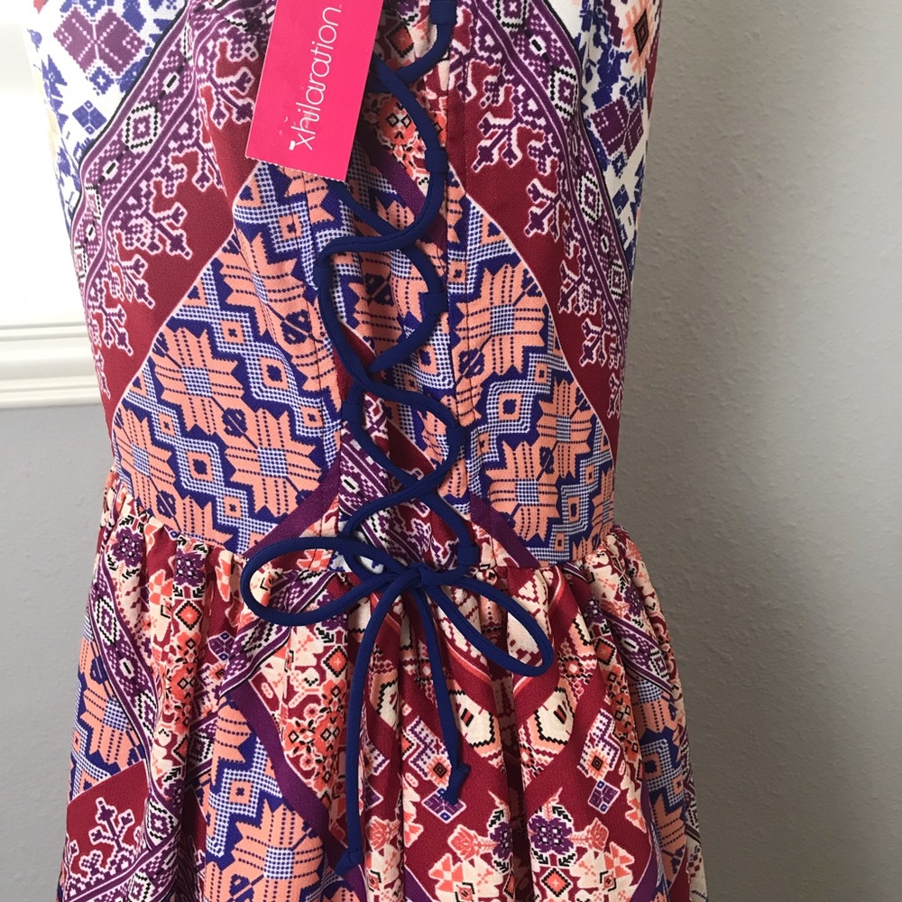NWT Xhilaration size M bold print & lace up side - Picture 4 of 6